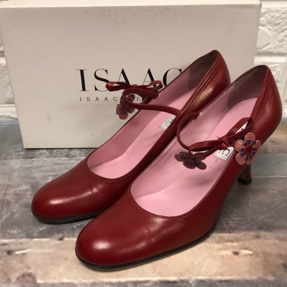 isaac miizrahi POOKA leather cut out strap daisy heels women’s sz 8.5 msrp $195
